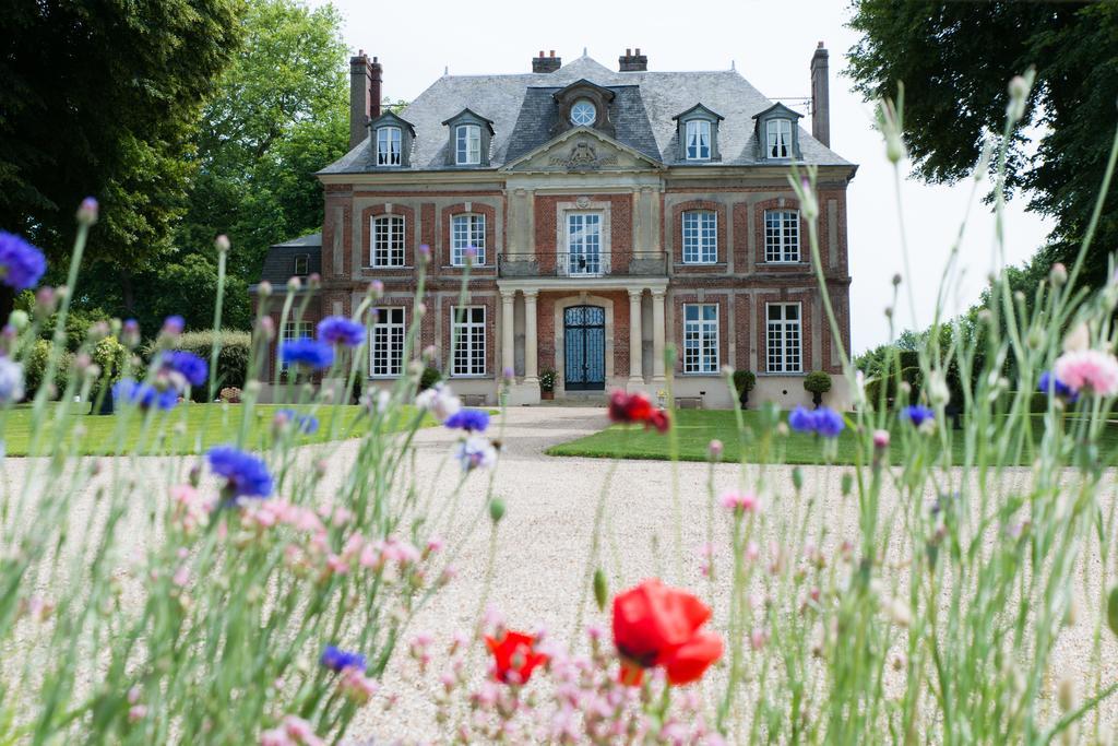 Отель Chateau De Maillot Bonneville-la-Louvet Экстерьер фото