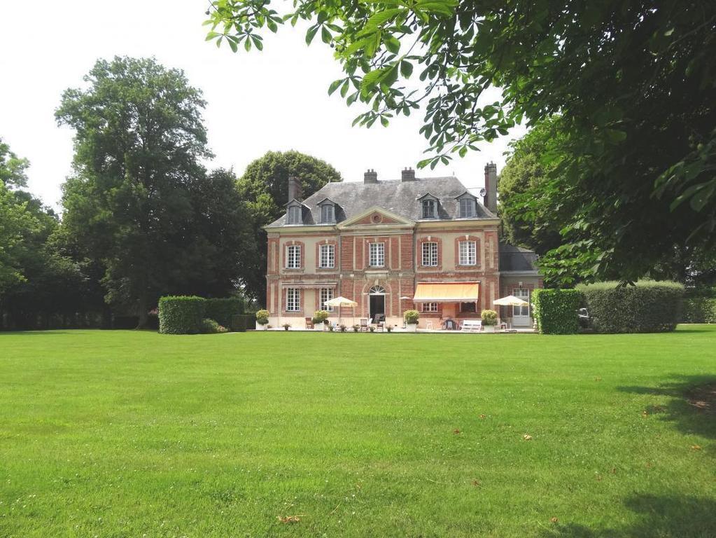 Отель Chateau De Maillot Bonneville-la-Louvet Экстерьер фото